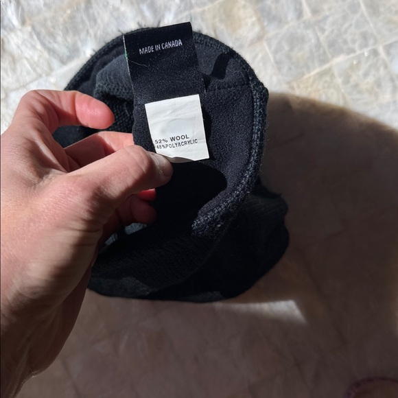 Bogner Beanie new unisex black knit and wool blend w Pom Pom and fleece headband - Picture 4 of 6